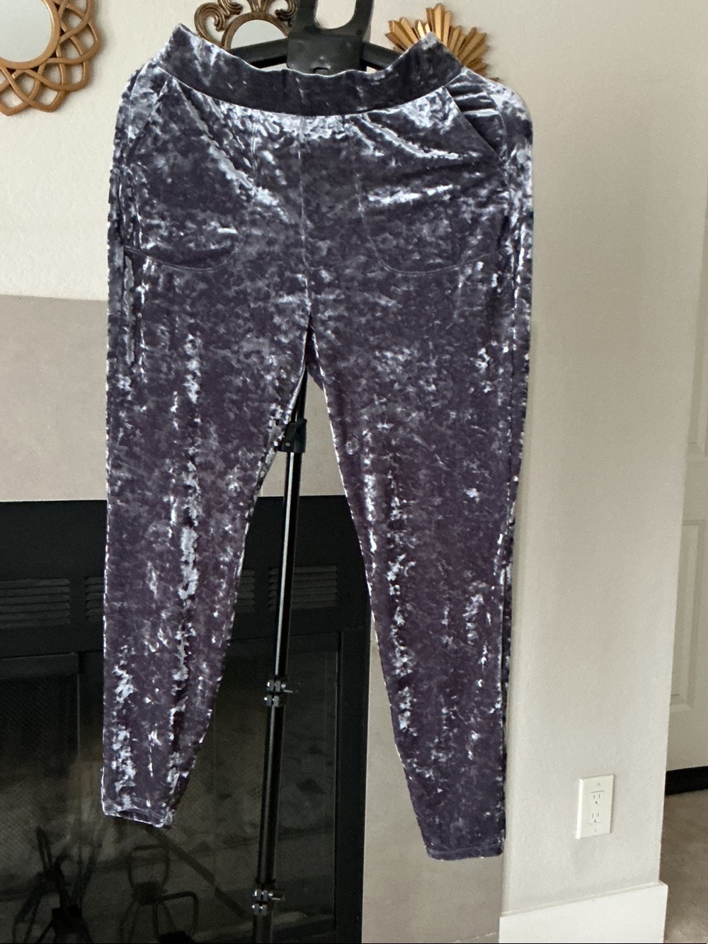 Torrid Crushed Velvet leggings Pants with pockets - silver/gray